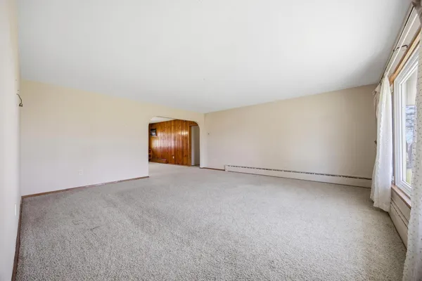 $450,000 | 5555 167th Avenue Southeast, Kindred, ND 58051