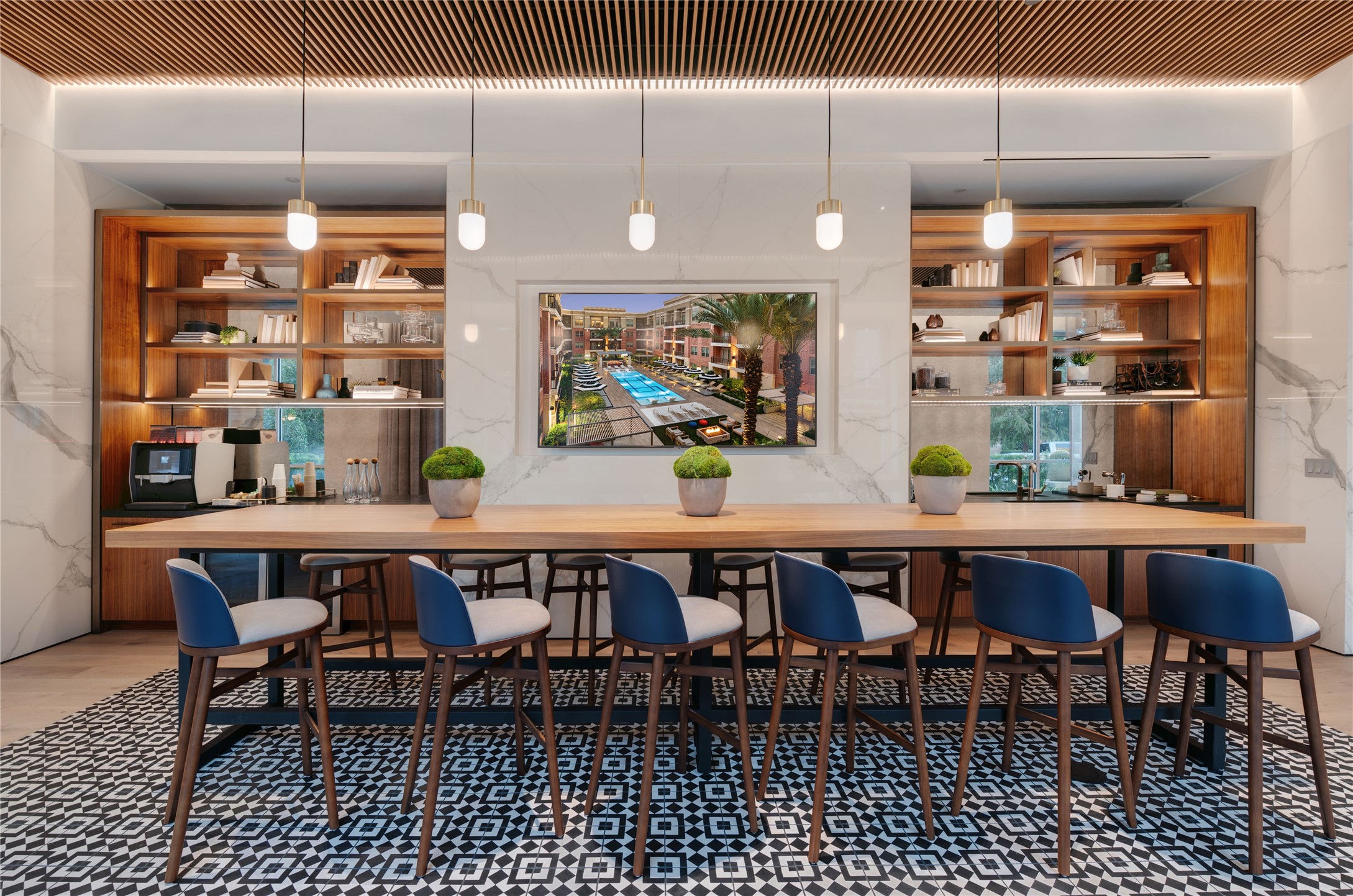 170 Malone Street, Unit 3401 Houston, TX 77007 - Photo 19 of 28 Enjoy a cup of coffee in the coffee bar while working connected to the free WIFI in all the common areas.