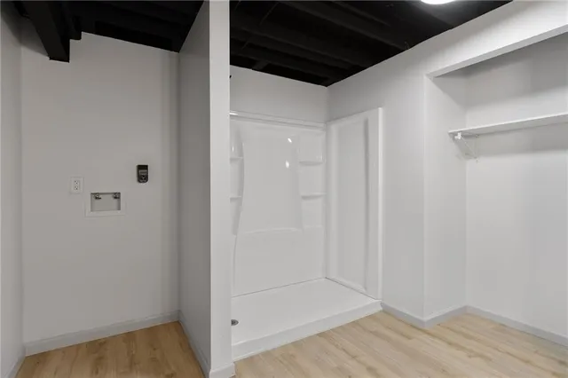 $370,000 | 719 London Way, Lee's Summit, MO 64081