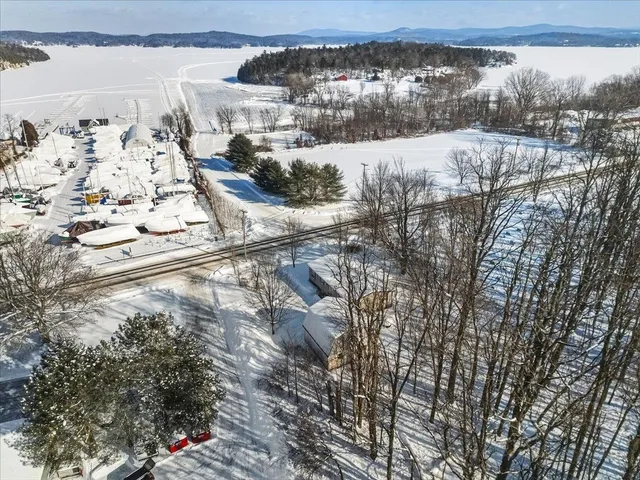 $400,000 | 955 West Lakeshore Drive, Colchester, VT 05446