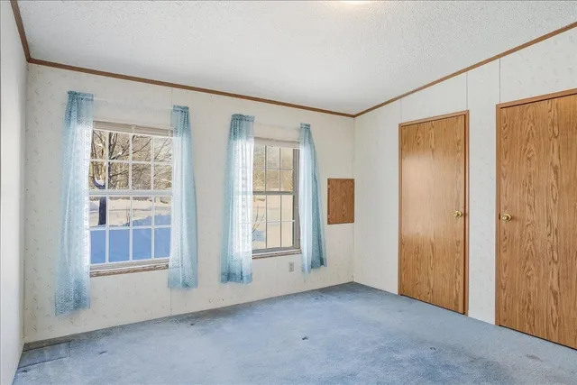 $400,000 | 955 West Lakeshore Drive, Colchester, VT 05446