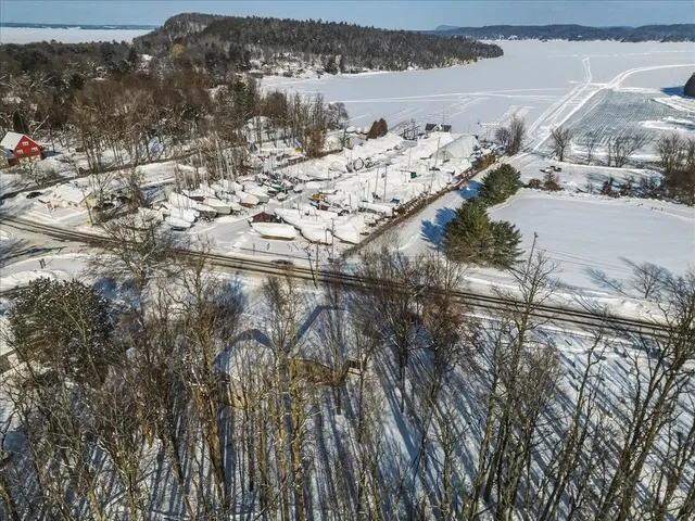 $400,000 | 955 West Lakeshore Drive, Colchester, VT 05446