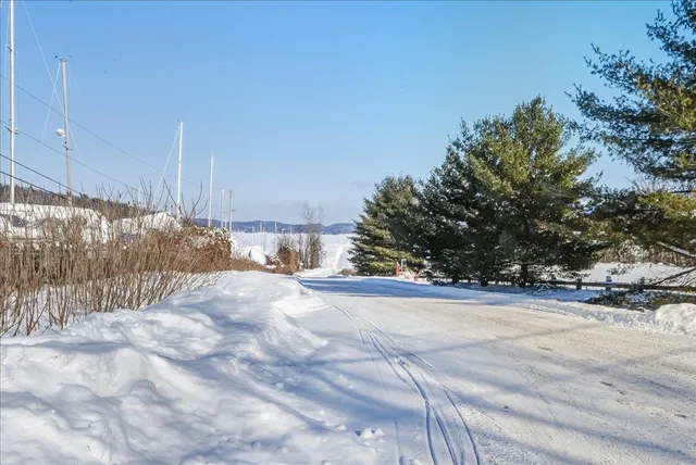 $400,000 | 955 West Lakeshore Drive, Colchester, VT 05446