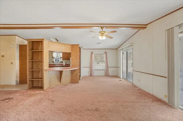 $400,000 | 955 West Lakeshore Drive, Colchester, VT 05446