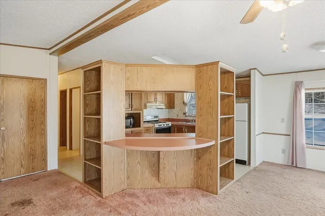 $400,000 | 955 West Lakeshore Drive, Colchester, VT 05446