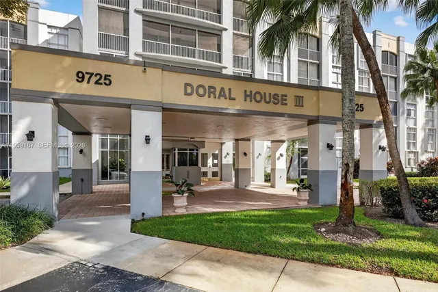 $2,695 | 9725 Northwest 52nd Street, Unit 103, Doral, FL 33178