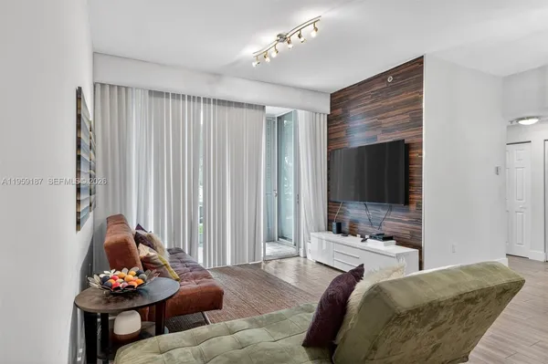 $2,695 | 9725 Northwest 52nd Street, Unit 103, Doral, FL 33178
