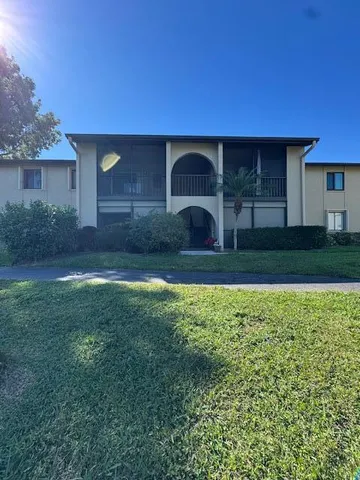 $1,900 | 531 Shady Pine Way, Unit C2, Greenacres, FL 33415