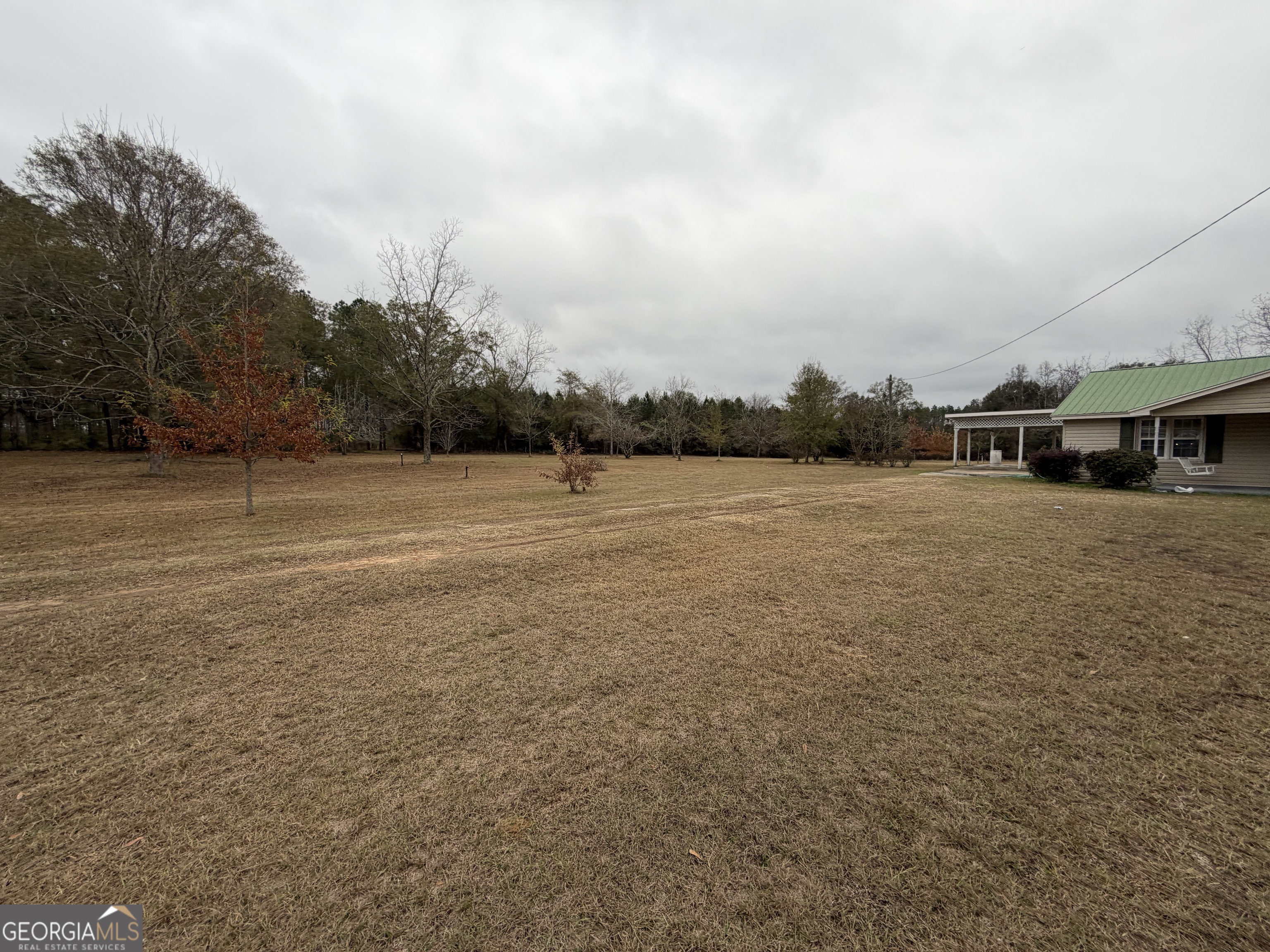 2846 Walnut Avenue Cadwell, GA 31009 - Photo 2 of 2 a view of an outdoor space and deck of the house