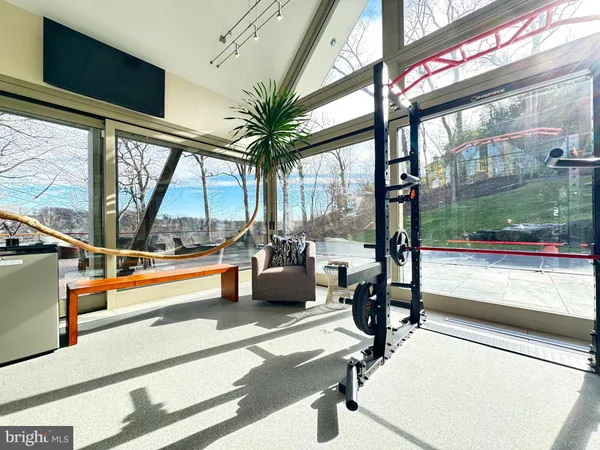 $25,000,000 | 1100 Crest Lane, McLean, VA 22101