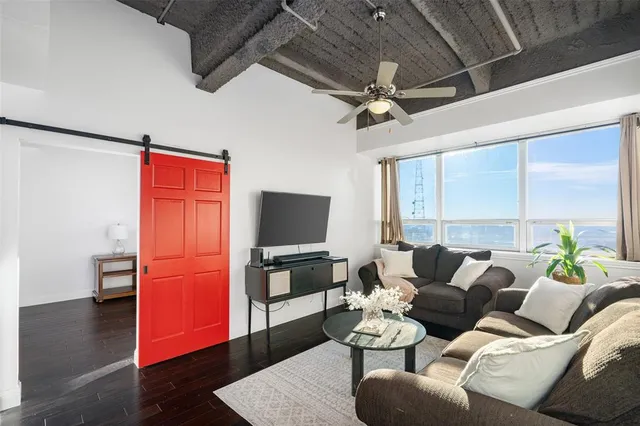 $470,000 | 511 North Akard Street, Unit 1502, Dallas, TX 75201