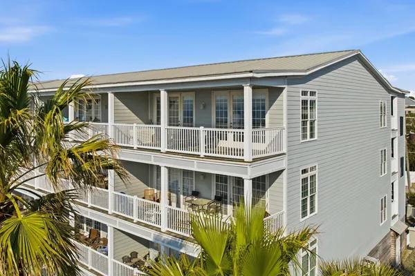 $925,000 | 106 West Arctic Avenue, Unit 3L, Folly Beach, SC 29439