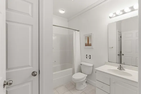 $925,000 | 106 West Arctic Avenue, Unit 3L, Folly Beach, SC 29439