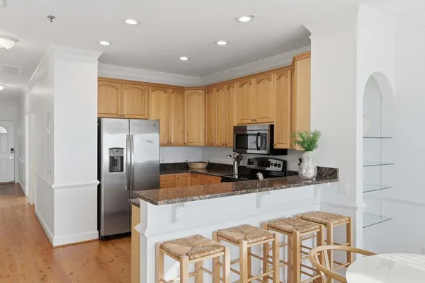 $925,000 | 106 West Arctic Avenue, Unit 3L, Folly Beach, SC 29439