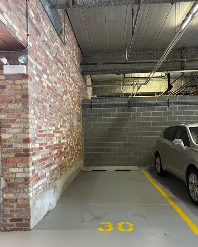 $400,000 | 1631 South Michigan Avenue, Unit 604, Chicago, IL 60616