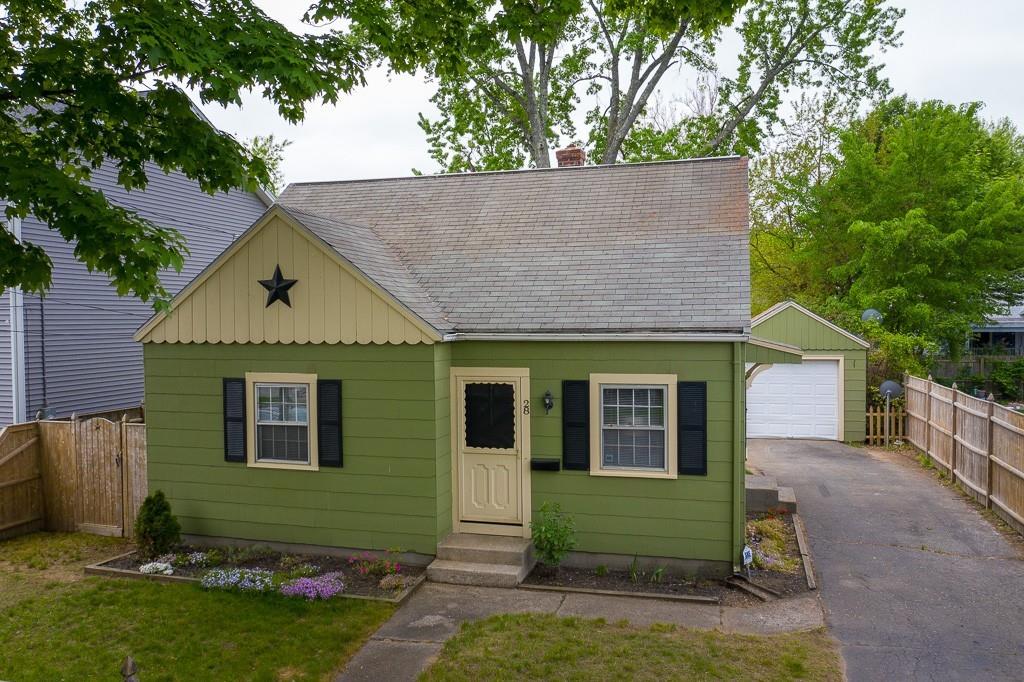 28 Lorimer Street Springfield, MA 01151 - Photo 1 of 17 Gallery Image 1