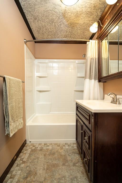 28 Lorimer Street Springfield, MA 01151 - Photo 10 of 17 Gallery Image 10
