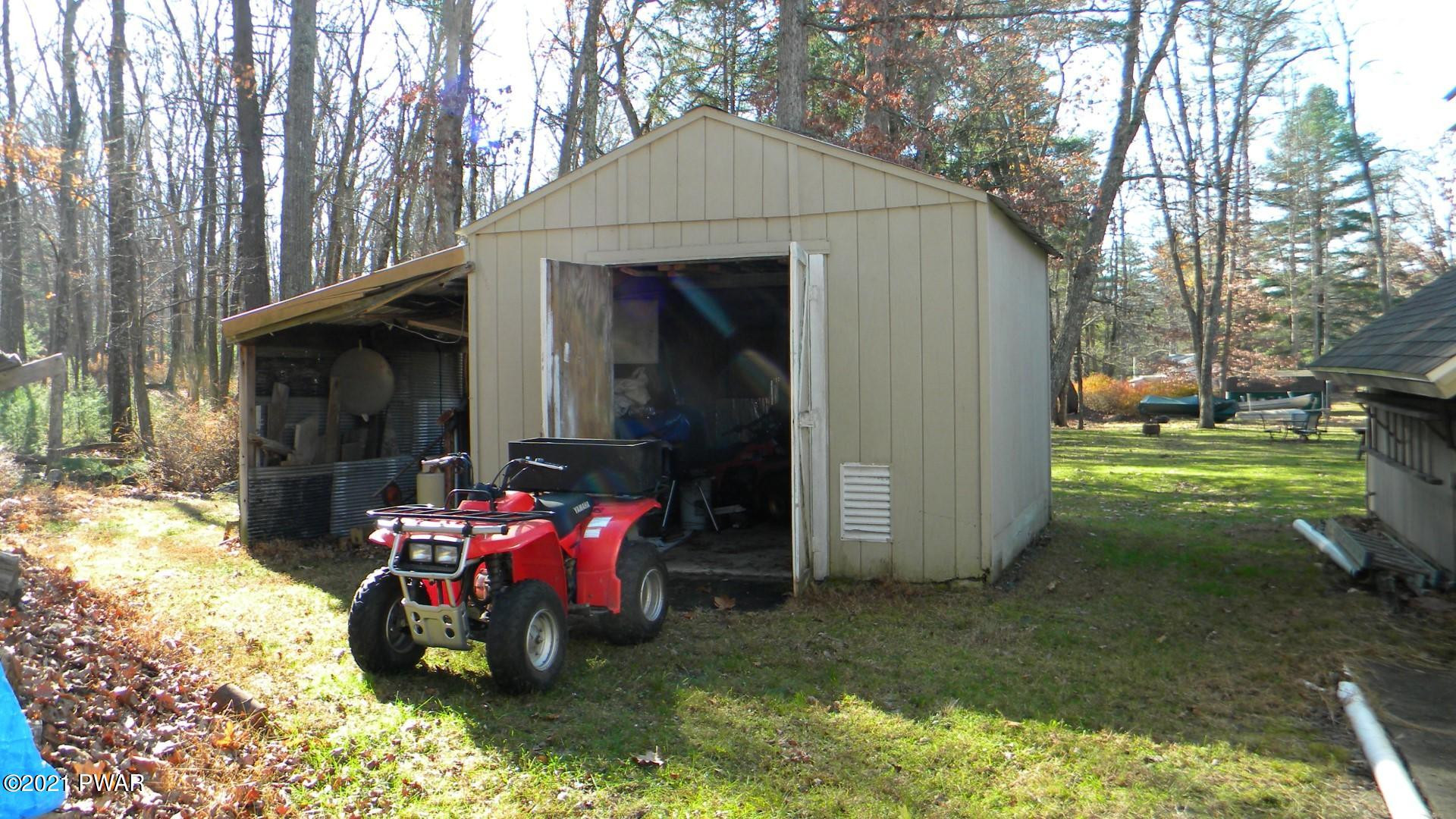 197 Dorys Road Dingmans Ferry, PA 18328 - Photo 7 of 38
