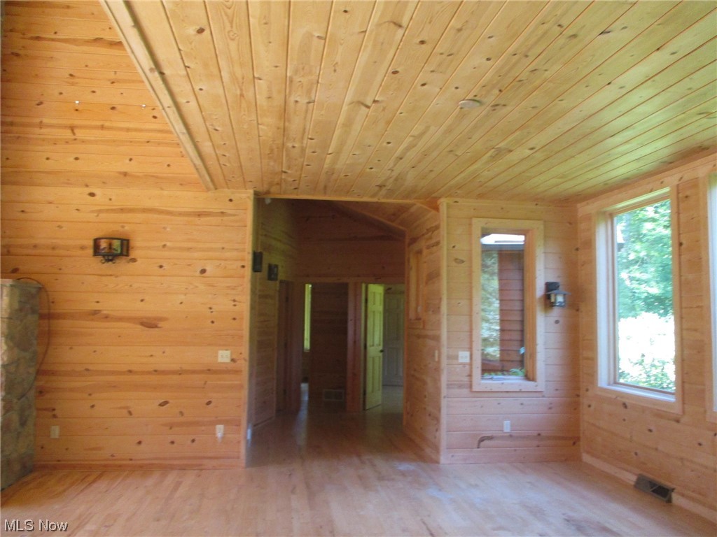 6547 Fay Road Painesville, OH 44077 - Photo 14 of 28 Gallery Image 14