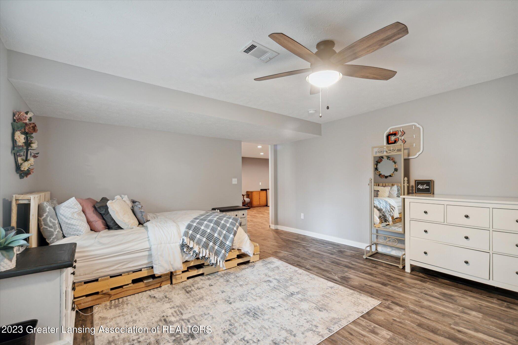 545 South Stine Road Charlotte, MI 48813 - Photo 36 of 48 39-545-S-Stine-Rd-Charlotte-MI-48813-Win