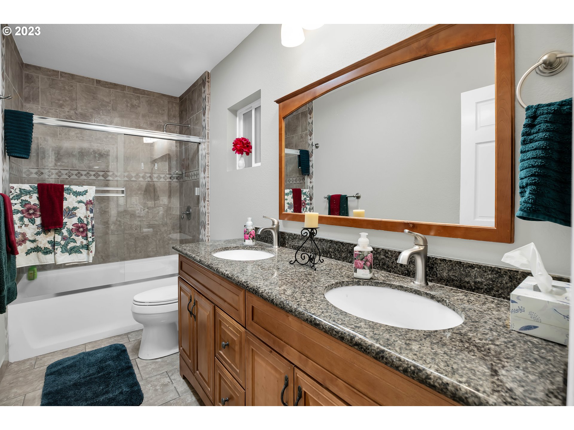 6847 Rochester Street Northeast Salem, OR 97305 - Photo 13 of 48 Gallery Image 13