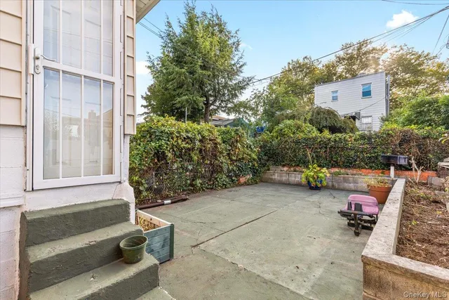 a view of a house with a outdoor space