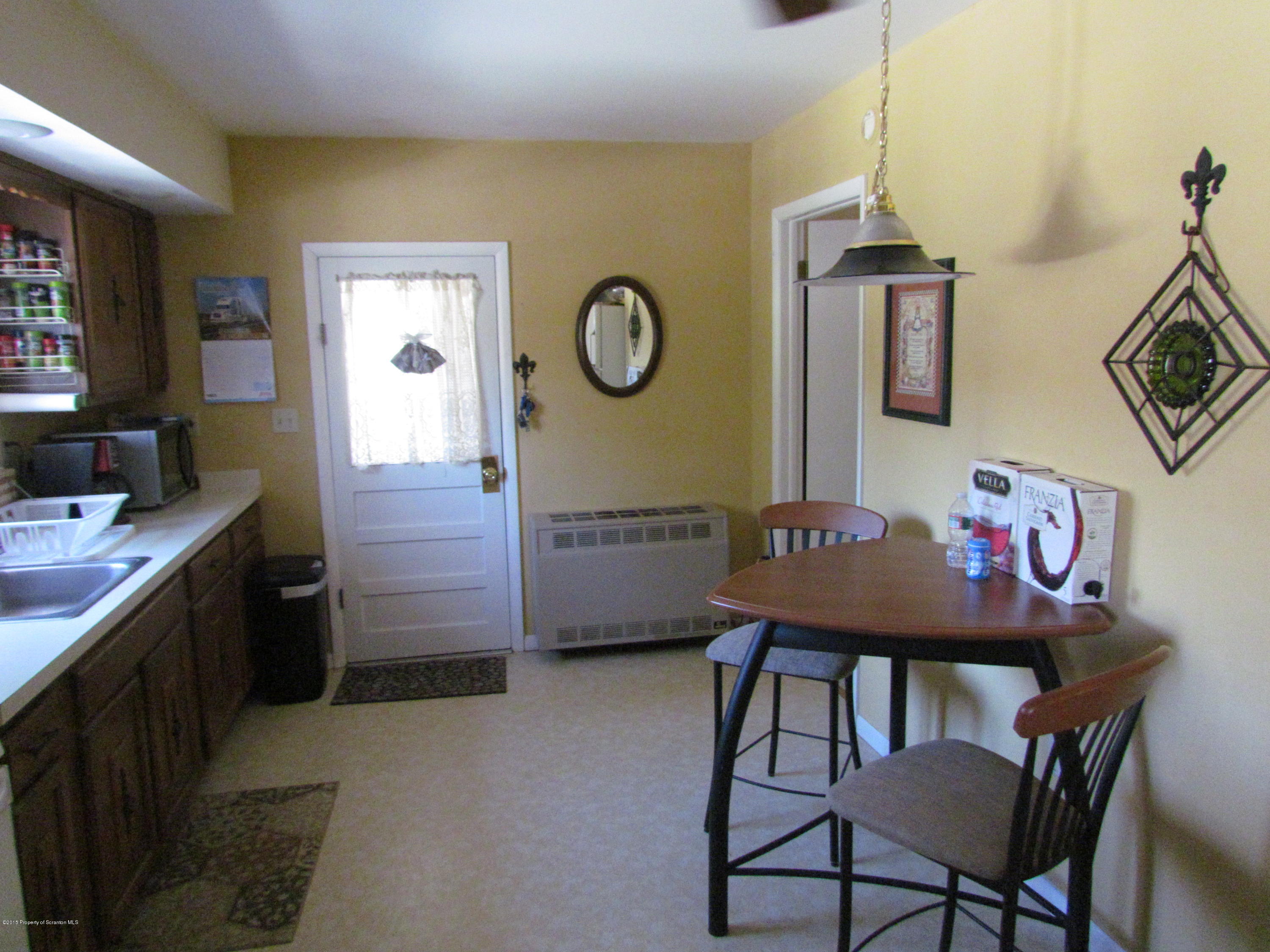 2100 College Road Factoryville, PA 18419 - Photo 4 of 11 Gallery Image 4