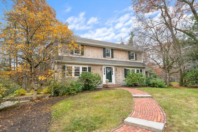 $1,115,000 | 12 Olde Lantern Road, Acton, MA 01720