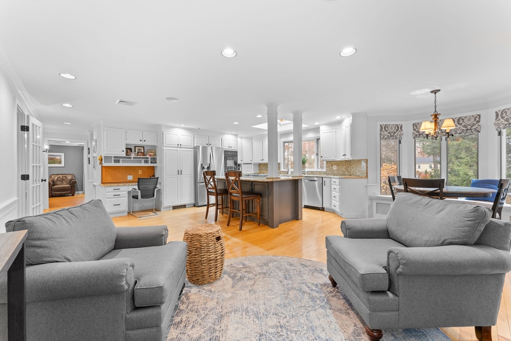 12 Olde Lantern Road Acton, MA 01720 - Photo 7 of 40