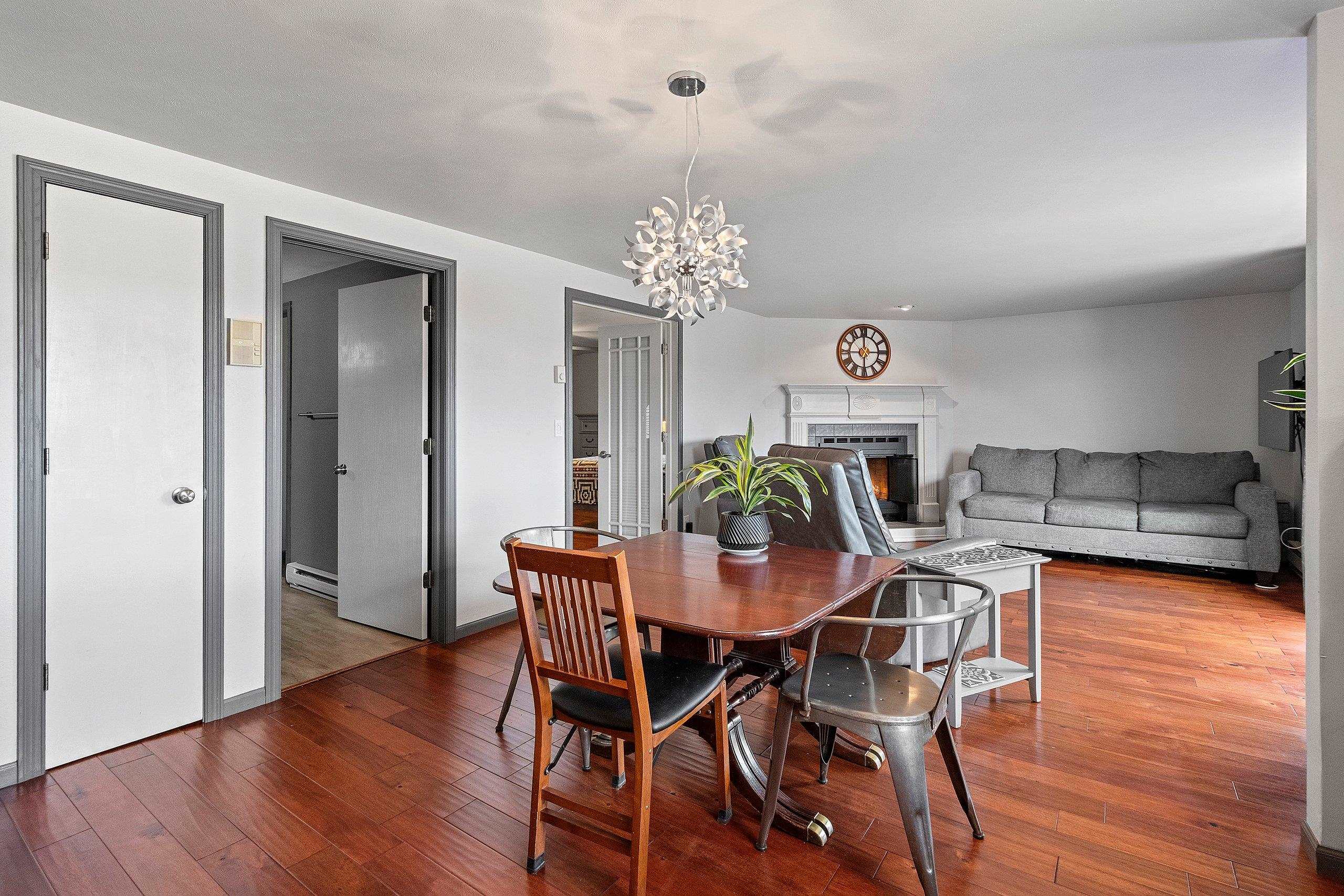 2405 Cedar Ridge Green Bay, WI 54313 - Photo 14 of 38