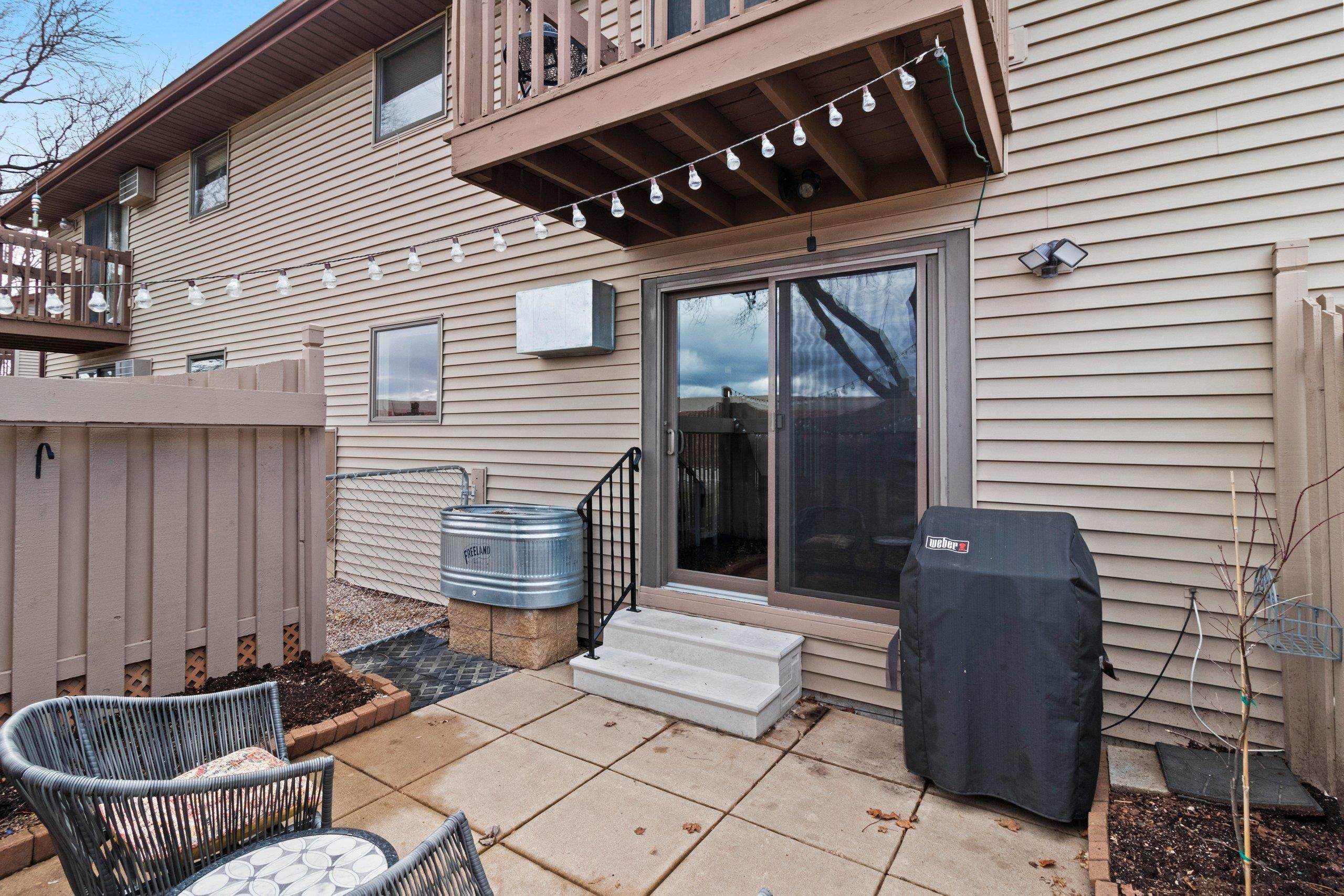 2405 Cedar Ridge Green Bay, WI 54313 - Photo 10 of 38