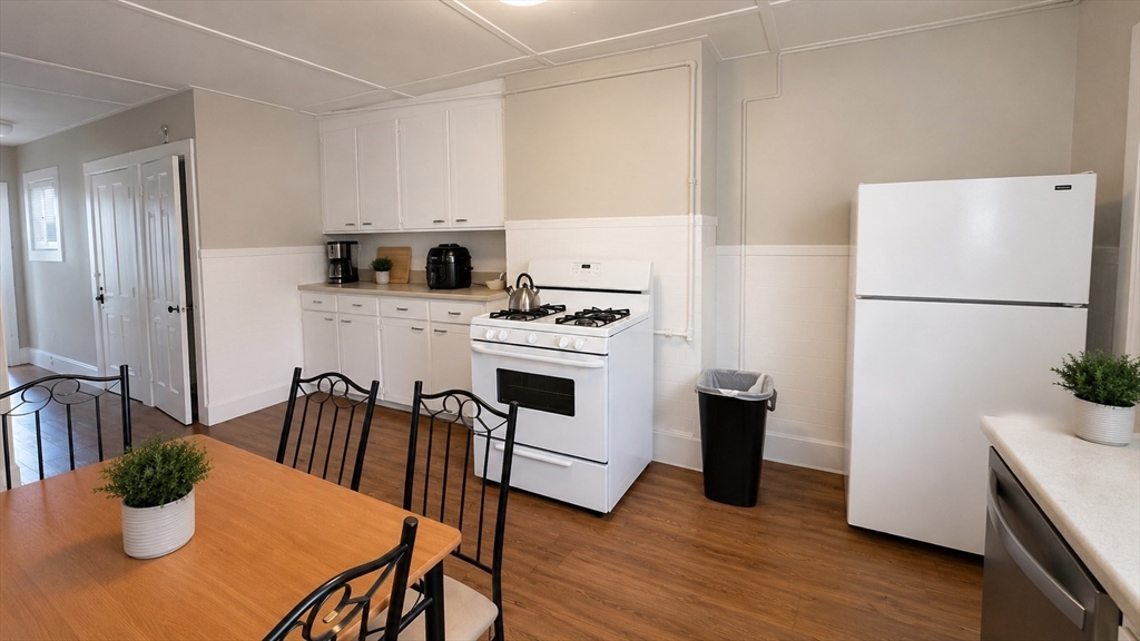 4 Sherman Street, Unit 2 Cambridge, MA 02138 - Photo 8 of 10