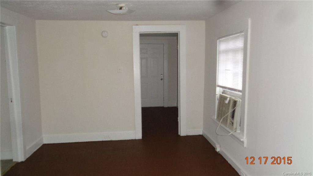 2729 Toddville Road Charlotte, NC 28208 - Photo 2 of 6