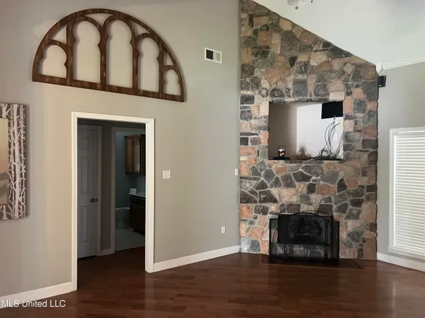 $449,000 | 22115 Highway 315, Sardis, MS 38666