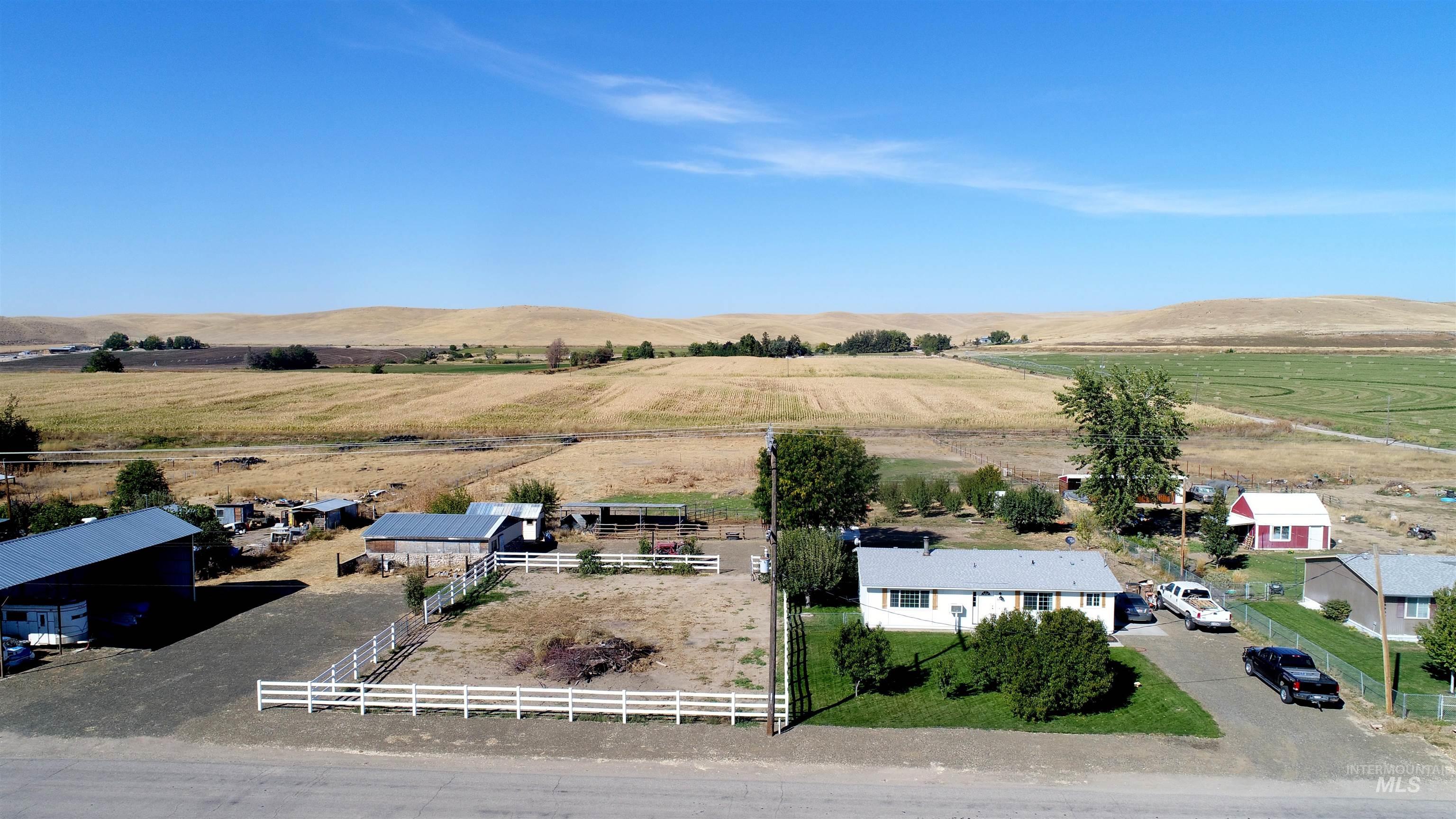 5654 Hillview Road Emmett, ID 83617 - Photo 1 of 35 Gallery Image 1