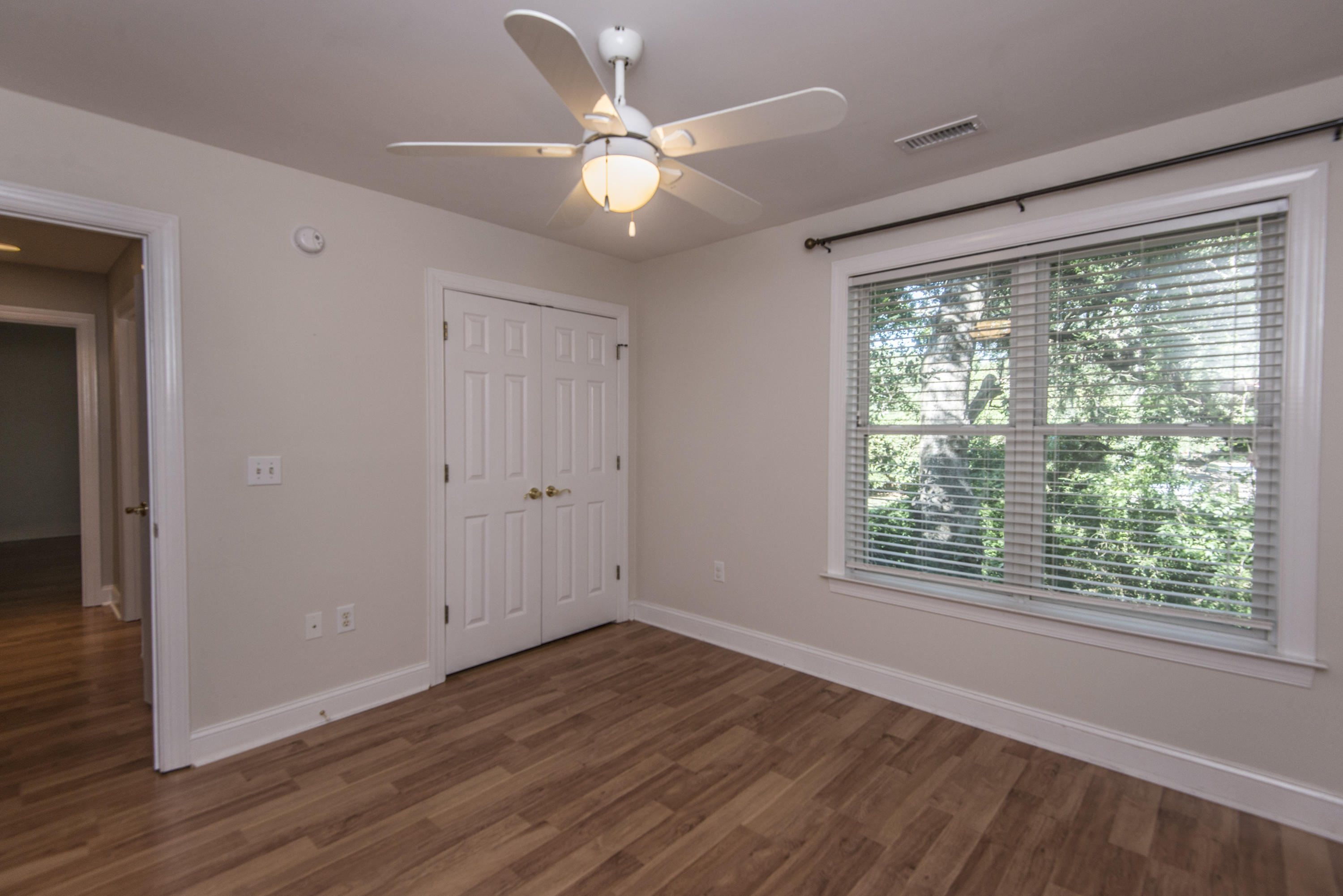 1332 Woodlock Road Mount Pleasant, SC 29464 - Photo 17 of 46