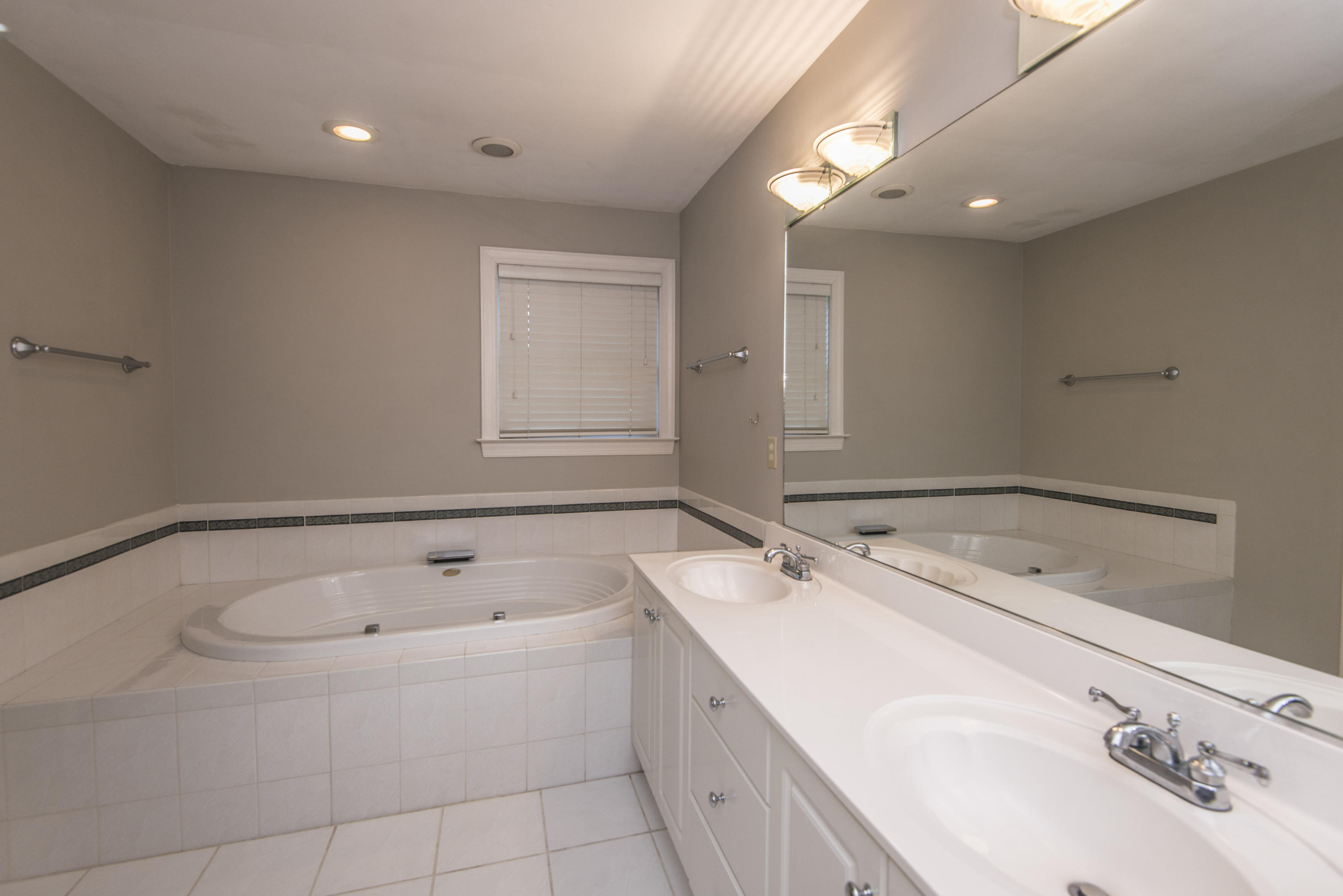 1332 Woodlock Road Mount Pleasant, SC 29464 - Photo 32 of 46