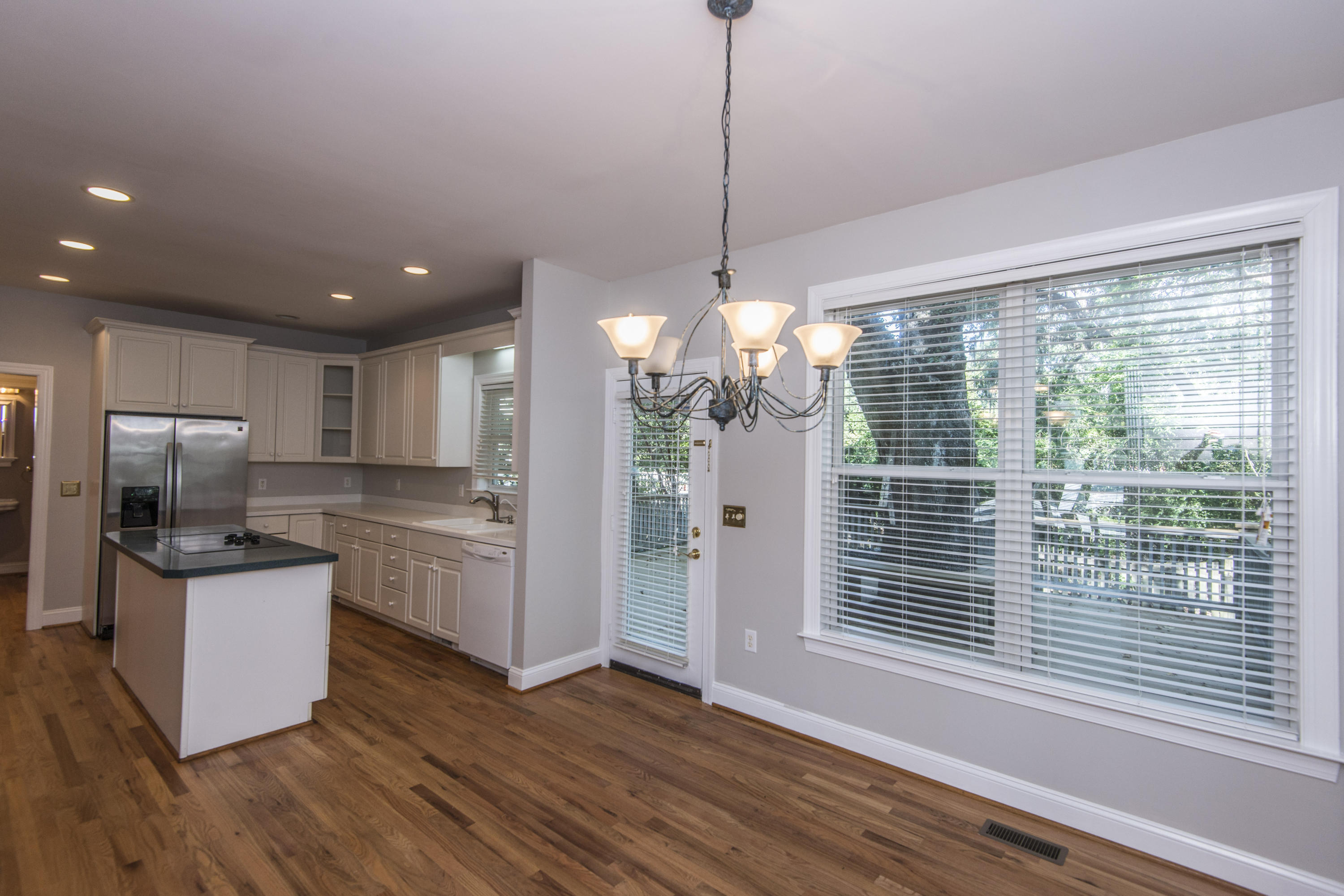 1332 Woodlock Road Mount Pleasant, SC 29464 - Photo 8 of 46