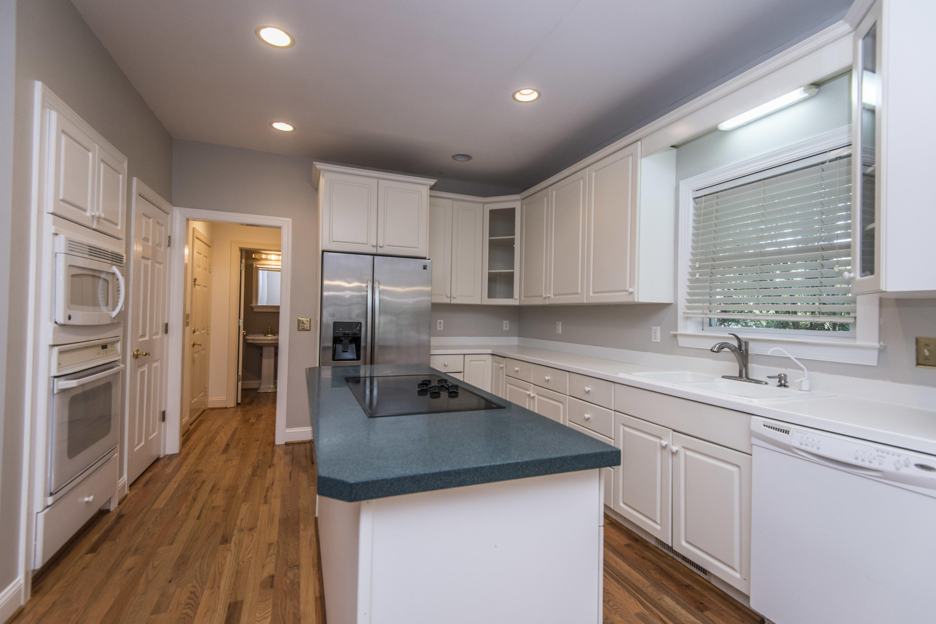 1332 Woodlock Road Mount Pleasant, SC 29464 - Photo 10 of 46