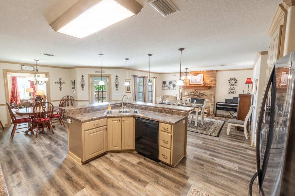 92 Olaff Road Cowarts, AL 36321 - Photo 5 of 42