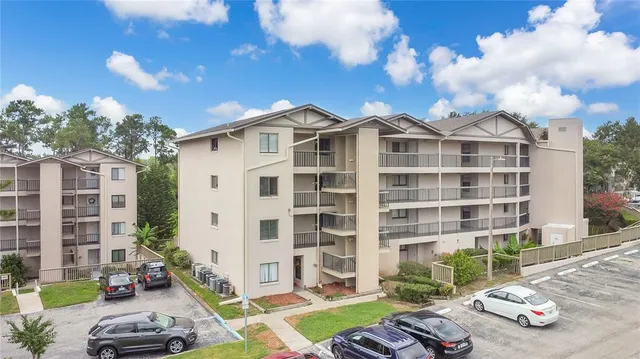 $174,900 | 1054 Lotus Cove Court, Unit 626, Altamonte Springs, FL 32714