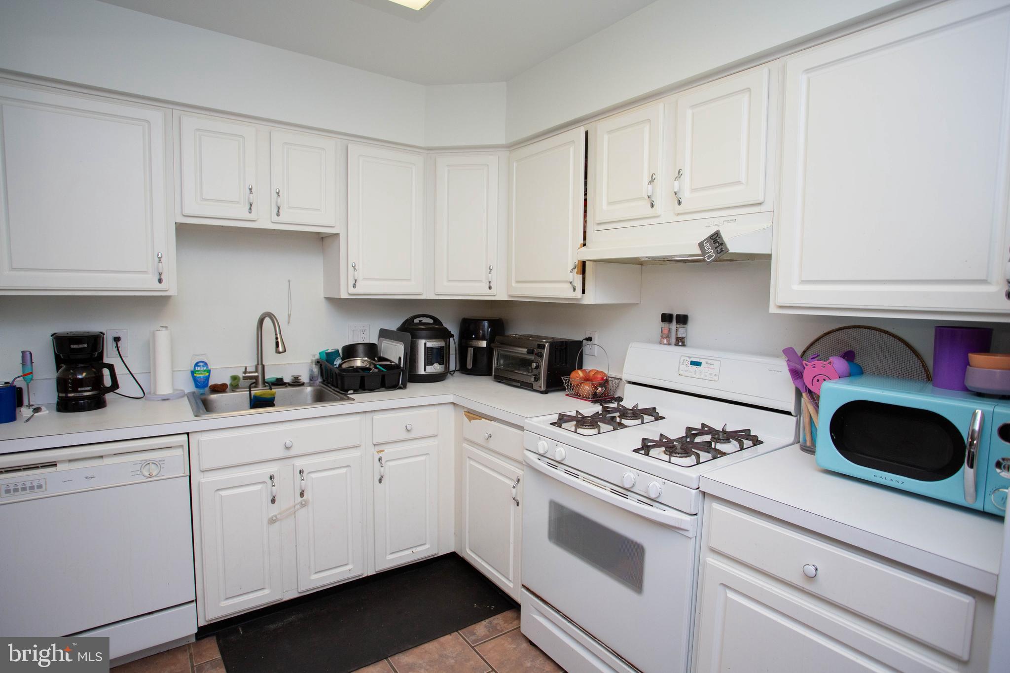 5107 Halifax Way Mount Laurel, NJ 08054 - Photo 11 of 27