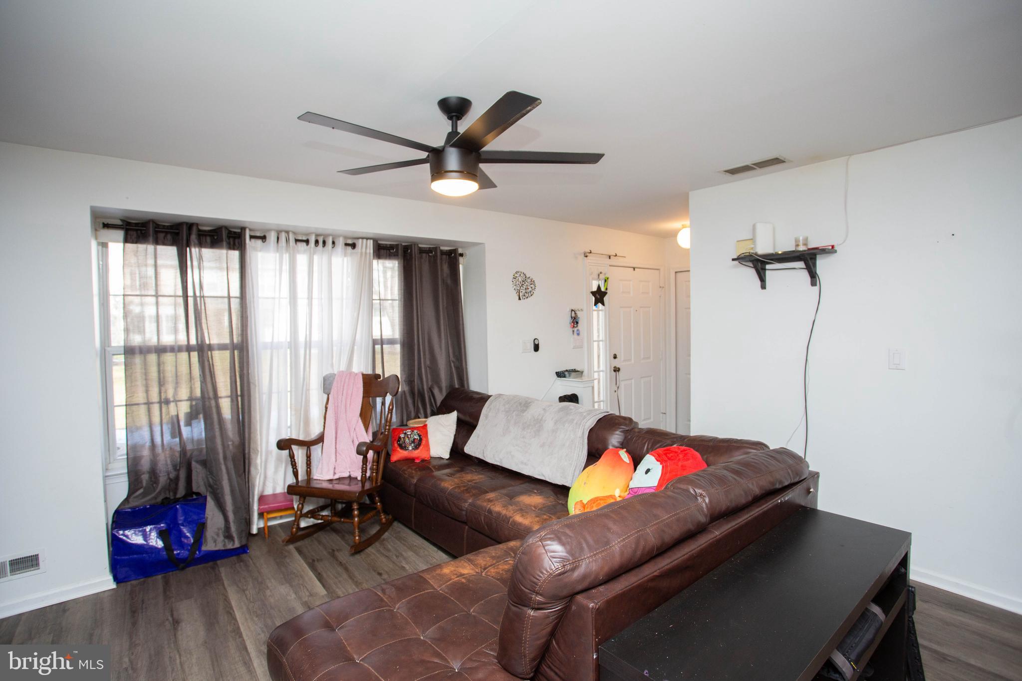 5107 Halifax Way Mount Laurel, NJ 08054 - Photo 3 of 27