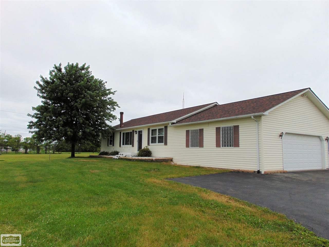 62010 New Haven Road Ray, MI 48096 - Photo 2 of 24 31293202-1.JPG