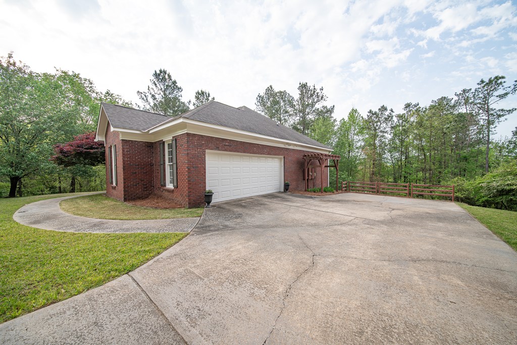 7373 Winding Ridge Road Columbus, GA 31904 - Photo 6 of 51 Gallery Image 6