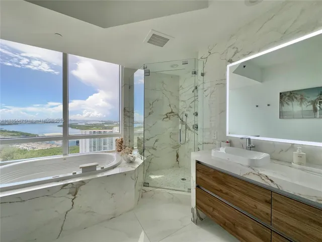 $15,000 | 15901 Collins Avenue, Unit 2406, Sunny Isles Beach, FL 33160