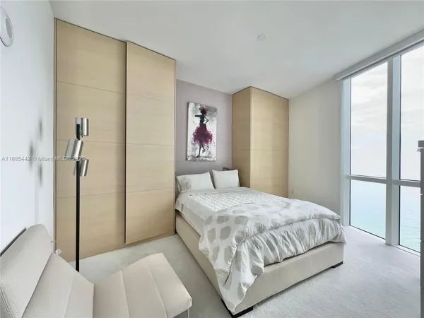 $15,000 | 15901 Collins Avenue, Unit 2406, Sunny Isles Beach, FL 33160
