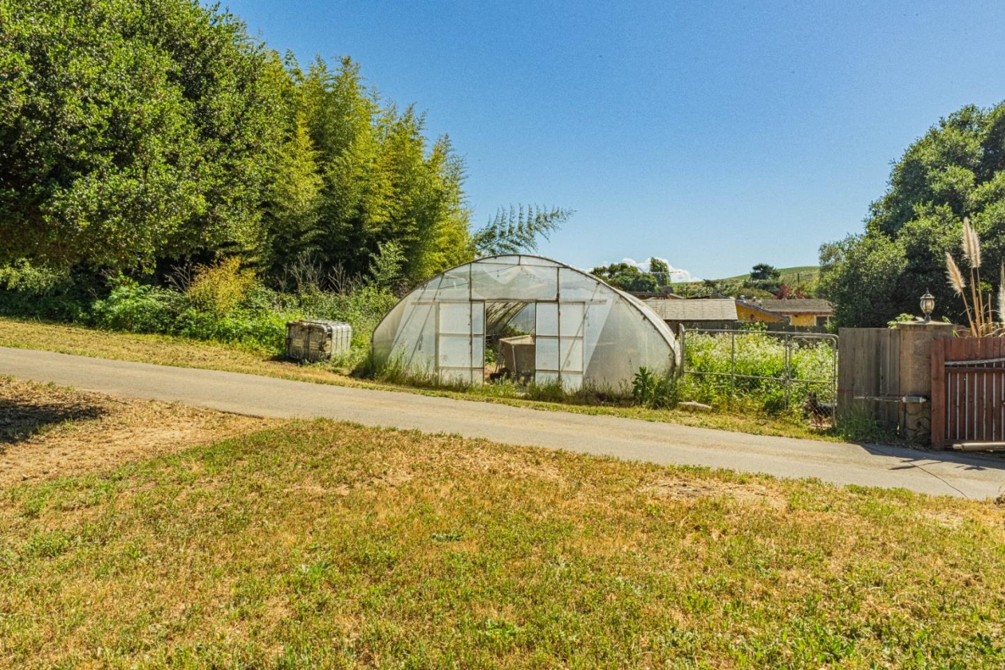 9585 Prunedale South Road Salinas, CA 93907 - Photo 35 of 38