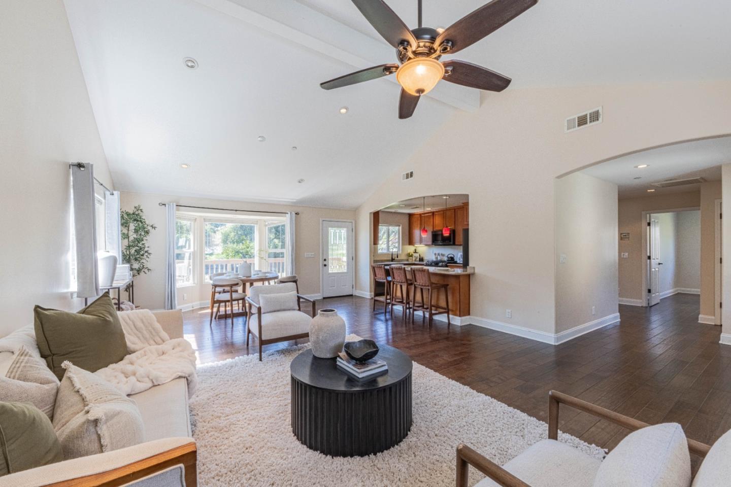 9585 Prunedale South Road Salinas, CA 93907 - Photo 7 of 38