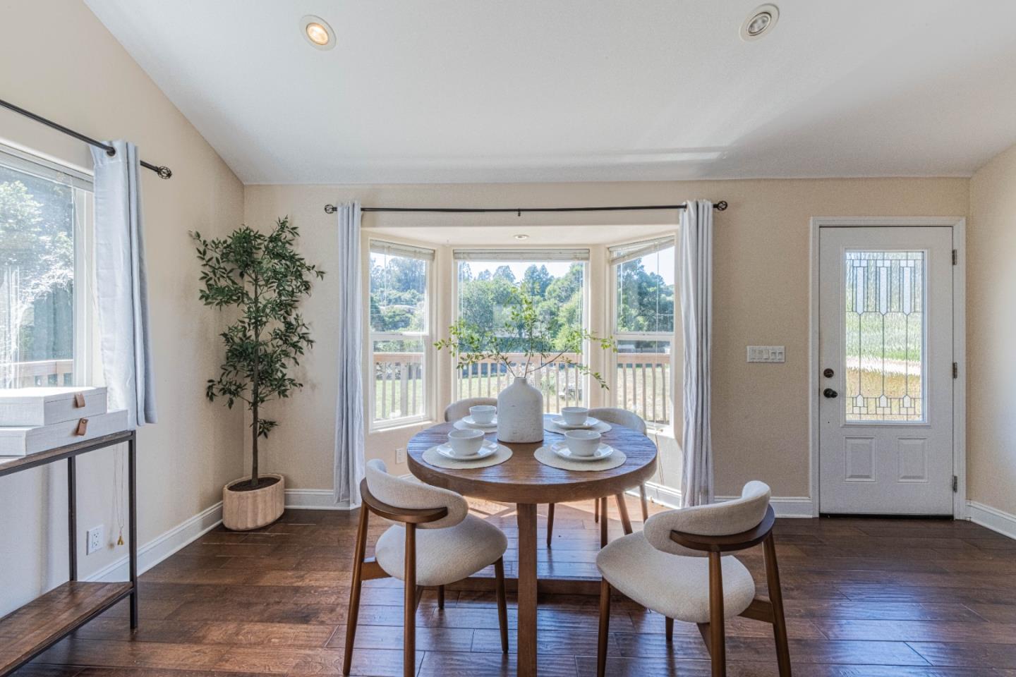 9585 Prunedale South Road Salinas, CA 93907 - Photo 9 of 38